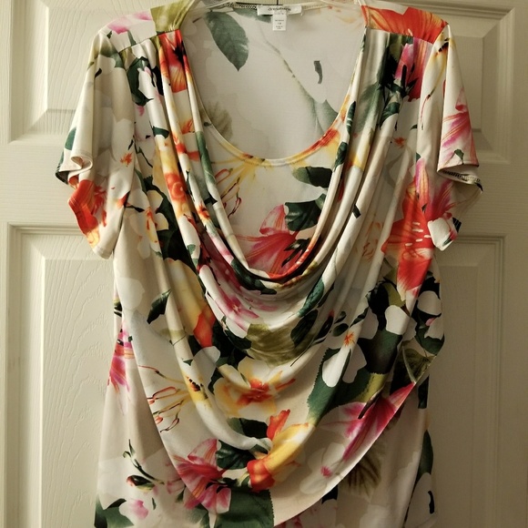 Dress Barn Tops - Women's short sleeve top